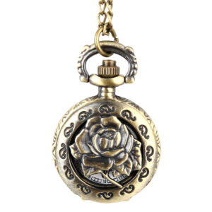 15 Types New Fashionable And Cute Vintage Carved And Hollowed Out Roman Pocket Watch On Chain Gifts For Family And Friends