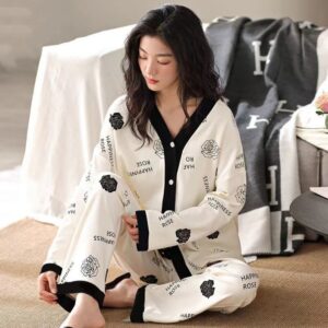 Spring and Autumn Plus Size Loose Women’s Cute Anime Pattern Comfortable Cotton Crew Neck Pajama Set Home Casual Cute Fashion