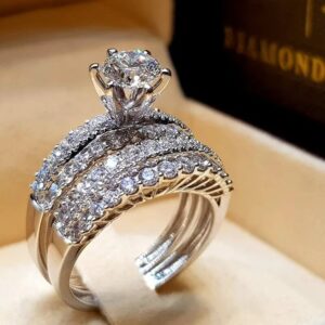 Sparkling Zircon Two-piece Set for WOMEN’S Wedding Engagement Rings, Fashionable and Elegant Ring Set