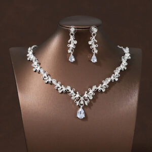 Itacazzo Bride Wedding Classic Necklace Earring Set Exquisite and Elegant for Ladies Suitable for Party Festivals