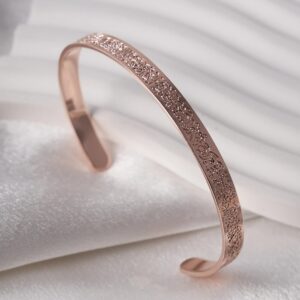 The New Ayatollah Koursi Sleeve Bracelet Can Be Worn by Both Men and Women Gift C- shaped Open Bracelet