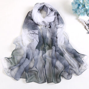 High-grade Light Summer Fashion Western Style Sunblock Scarf Seaside Beach Towel Long Women’s Scarf Shawl