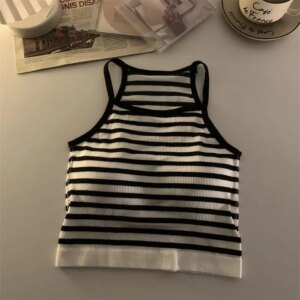 Korean Version Women Tank Tops Thread Solid Casual Fashion Crop Top with Chest Pad Stripe Sleeveless Outer Wear Basic Camisole