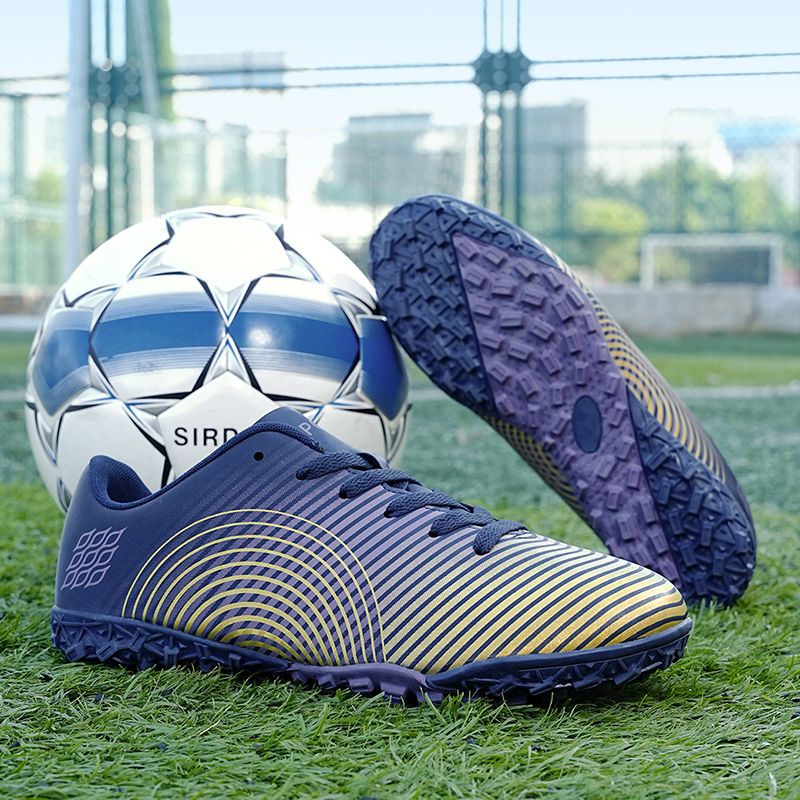 Ultralight football shoes Men's futsal flying woven football boots Ultralight non-slip football children's shoes are breathable